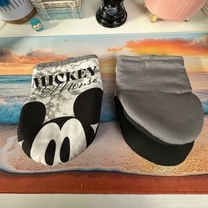 Mickey & Minnie Mouse Oven Mitts